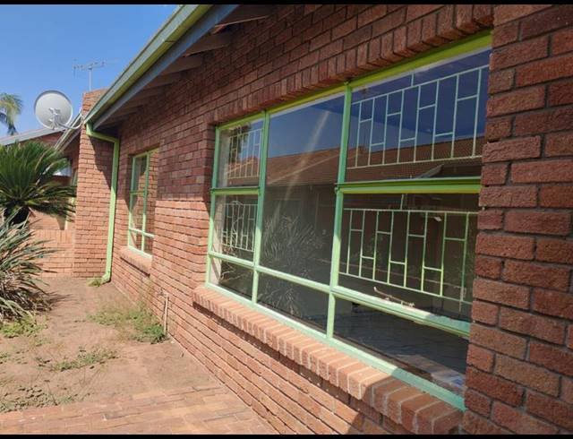 2 BEDROOM PROPERTY TO RENT IN POLOKWANE CENTRAL